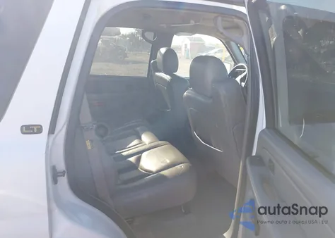 2004 Chevrolet Tahoe Lt z USA, uszkodzony, nr VIN 1GNEK13T14R138473